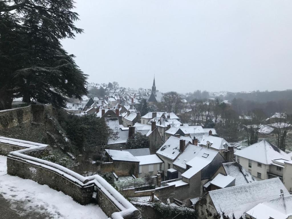 Cosy T1 ! Proche Commerces Et Axes Routiers Château-Renault Exterior foto